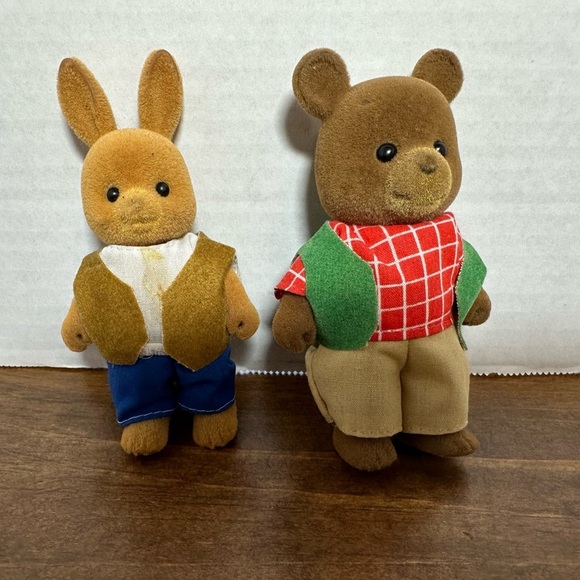 Lot of 2 Vintage Sylvanian Families MAPLE TOWN Bunny and Bear - Picture 1 of 5